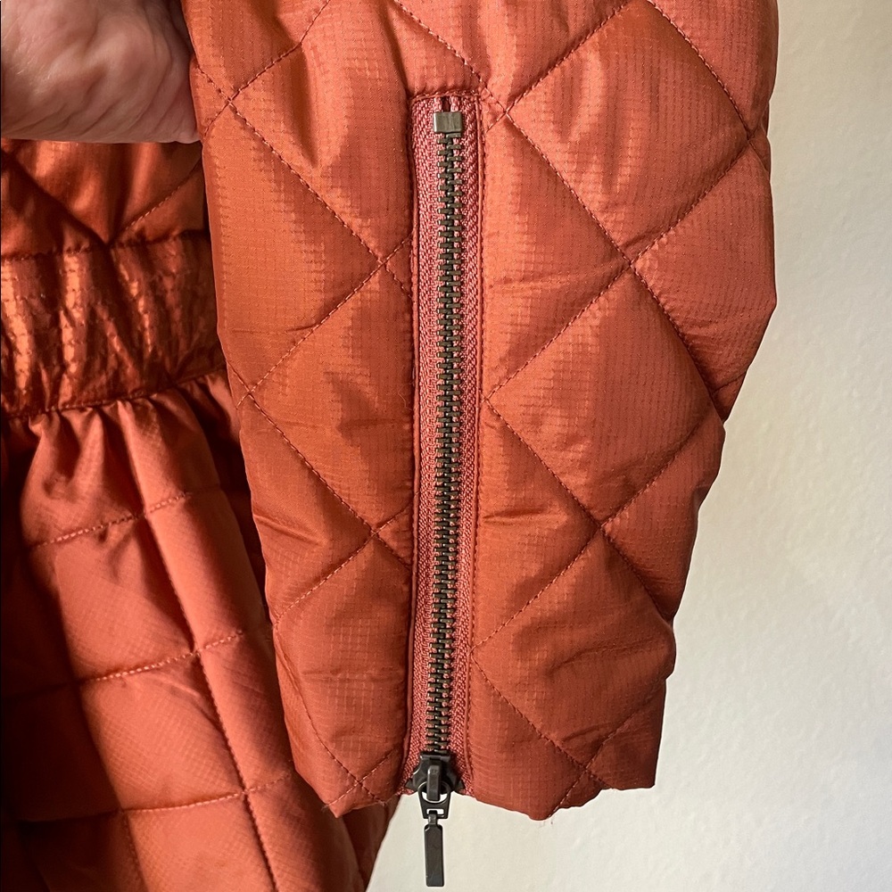 Marie Oliver Puffer Coat . NEWCond. w/ o tags . Rust orange . Small - Picture 5 of 9